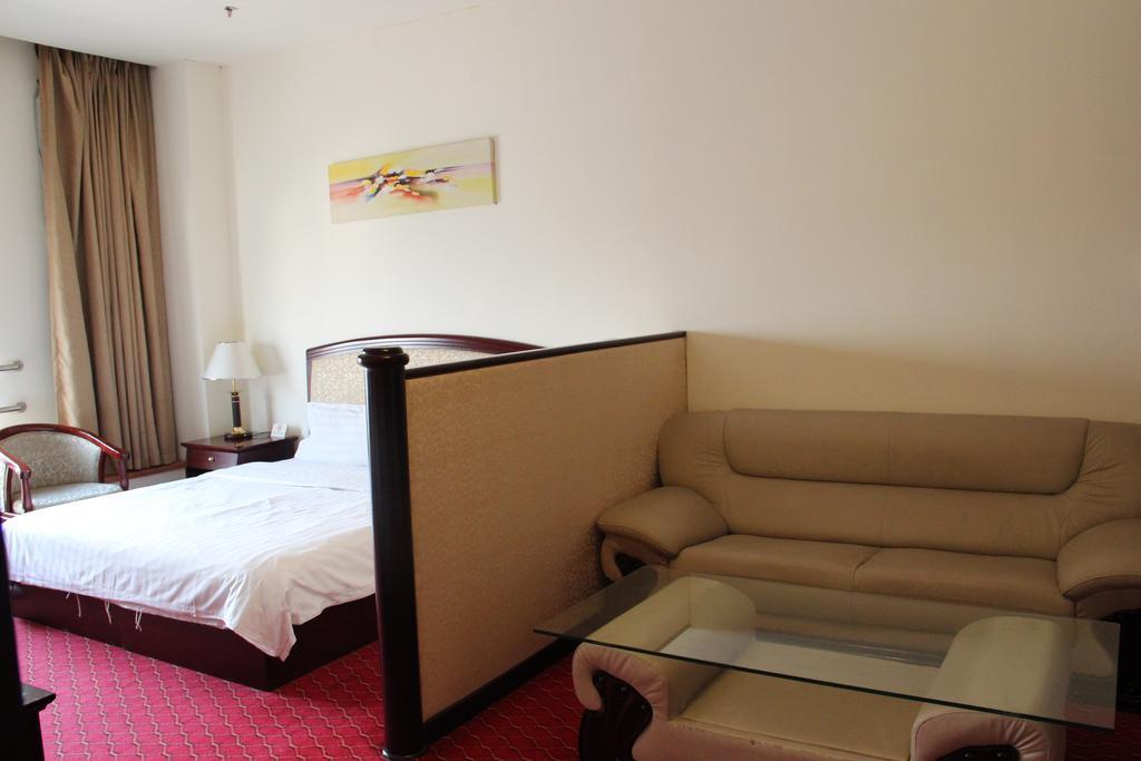 Hotel Super 8 Beijing Yizhuang Tianbao Habitación foto