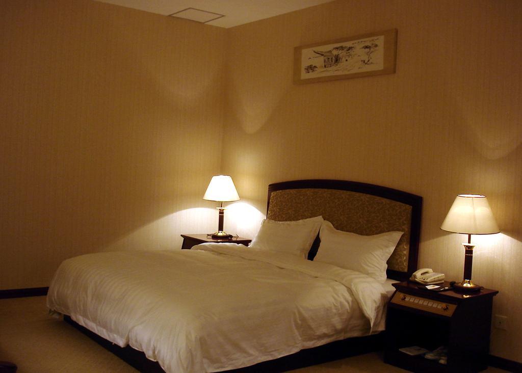 Hotel Super 8 Beijing Yizhuang Tianbao Habitación foto